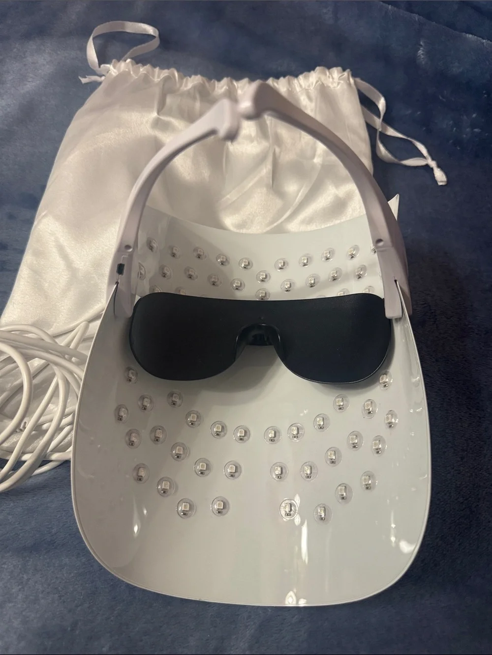 Peppy White LED Facial Mask with Rose Gold Accent